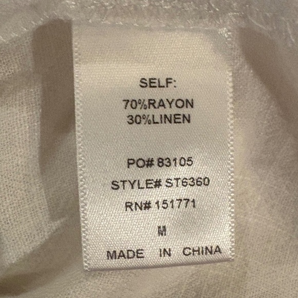 NWT Le Lis Collection Ivory Off the Shoulder Puff Sleeve Smocking Crop Top - Picture 12 of 12